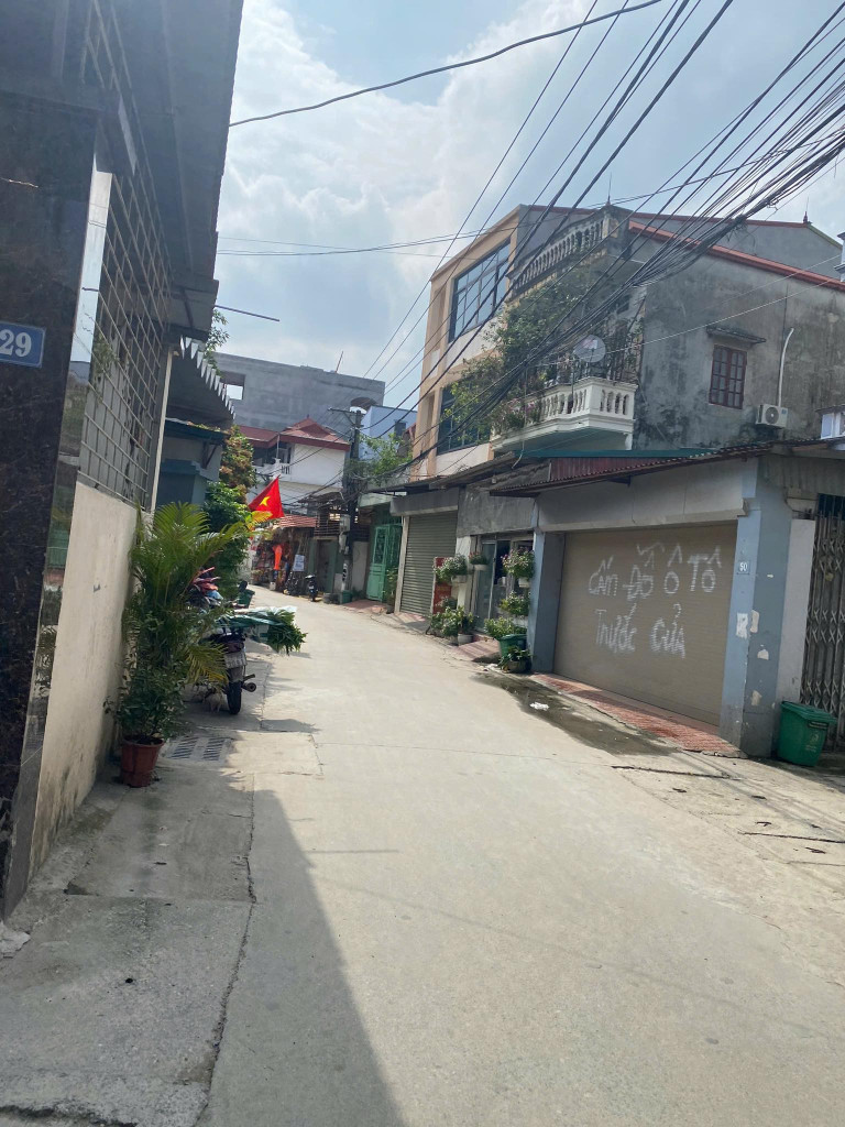 F0 Chính chủ em b.á.n 43m2 Thôn Gạch Sơn Đồng- Mt 4.3m - ô tô nhỏ đỗ cửa gần Sơn Đồng