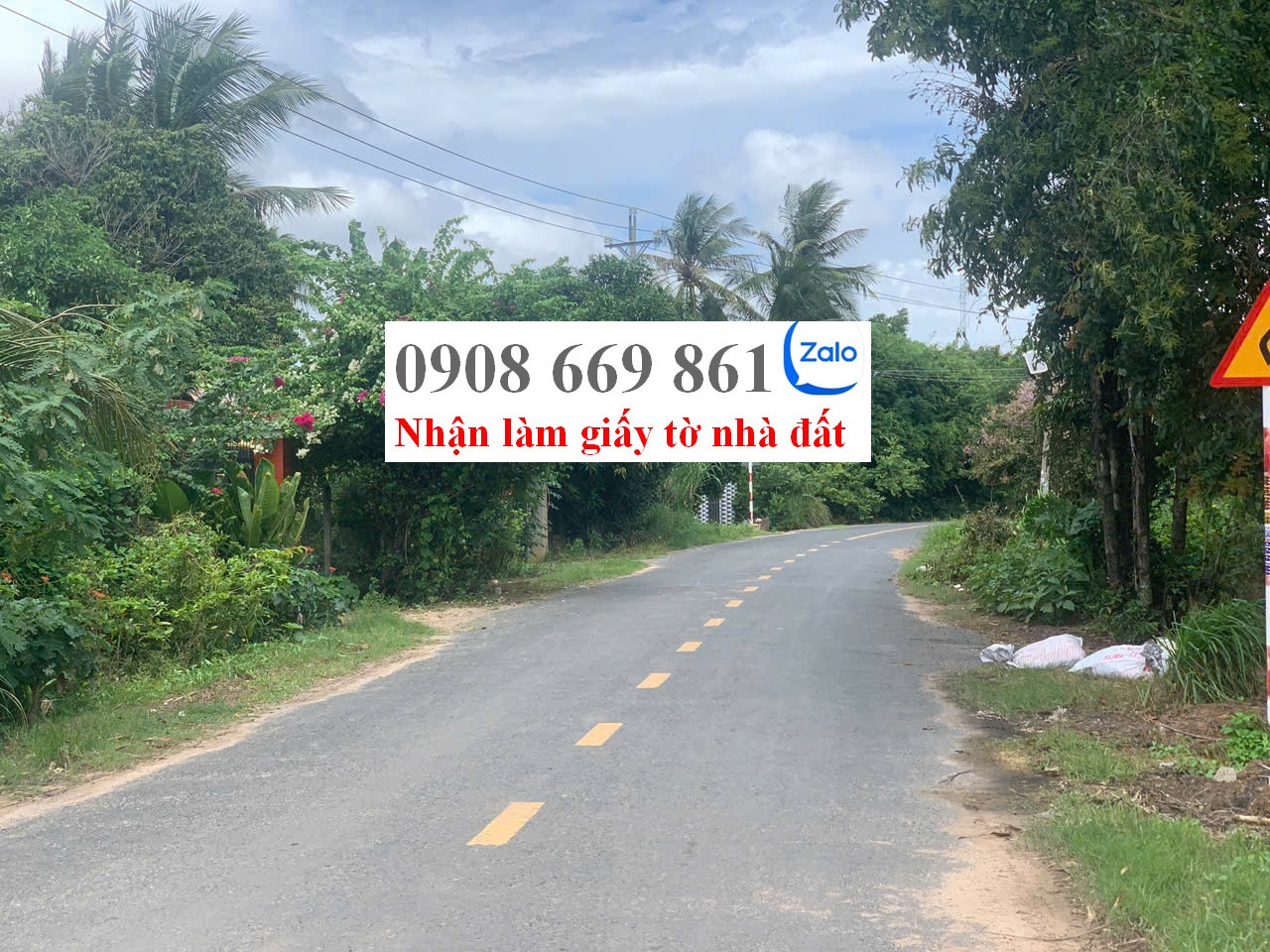 đất 2 MT . diện tích 1366 m2 . xã suối đá . dương minh châu