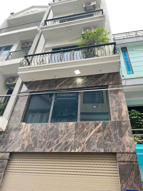 NHÀ CHÍNH CHỦ - GIÁ TỐT - Vị Trí Đẹp Tại Ngõ 37 Tả Thanh Oai. Thanh Trì, TP HN