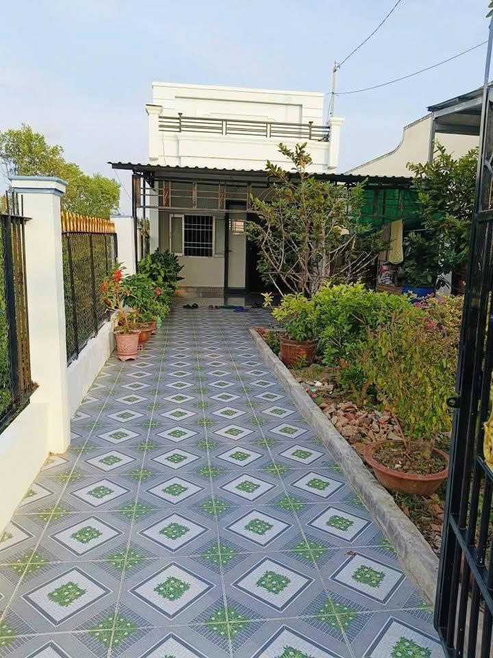Bán trả nợ gấp căn nhà cấp 4 148m2 ở xã Tân An Hội , Củ Chi - Sổ hồng riêng - Giá thương lượng 1 tỉ 310 triệu