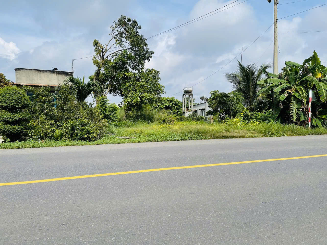 Bán đất 750m² ngang 10mX75M giá 1 tỷ Xã Tân Biên