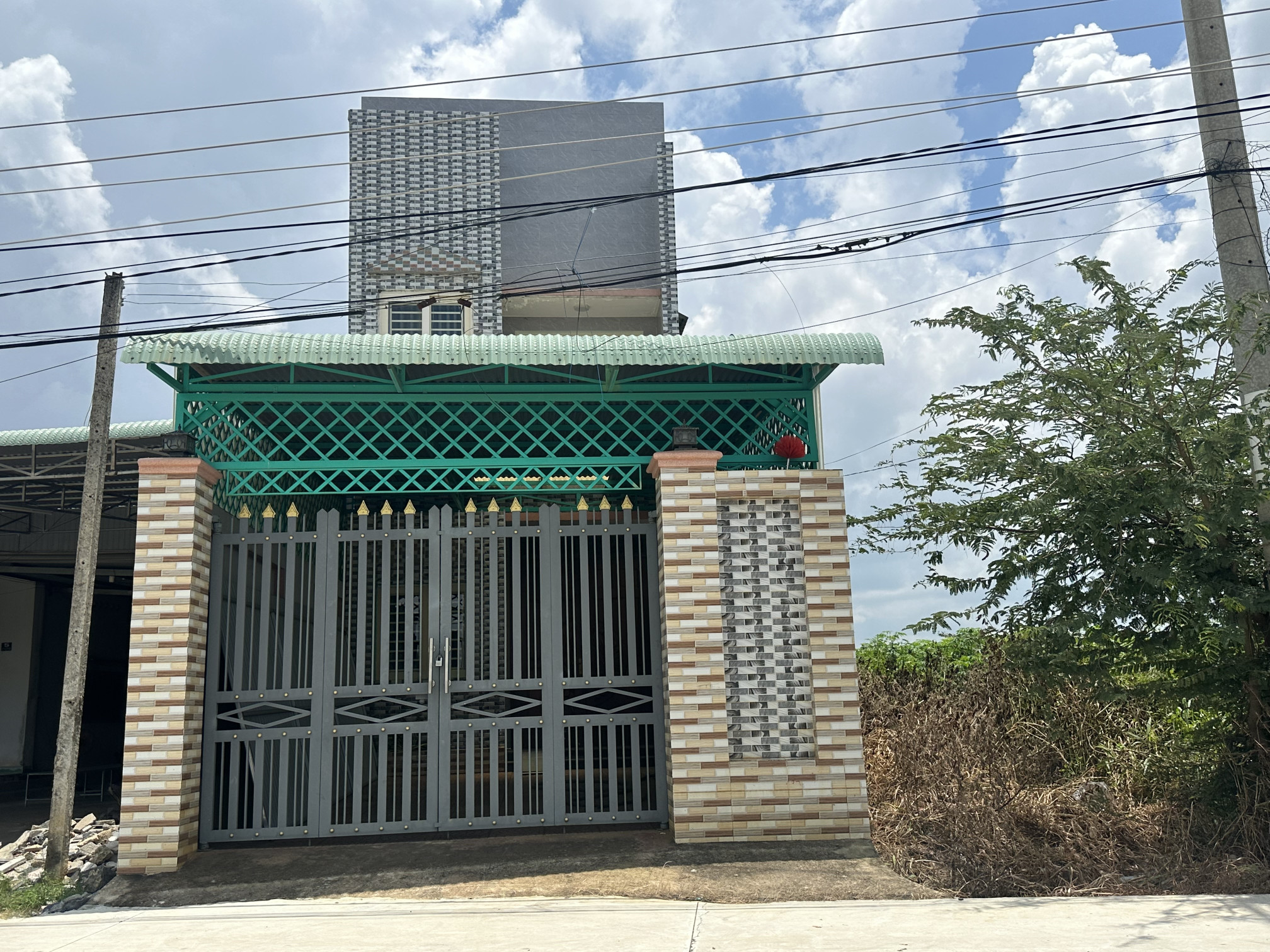 Bán nhà 294.8m² ngang 6m giá 2.7 tỷ Xã Tân Biên
