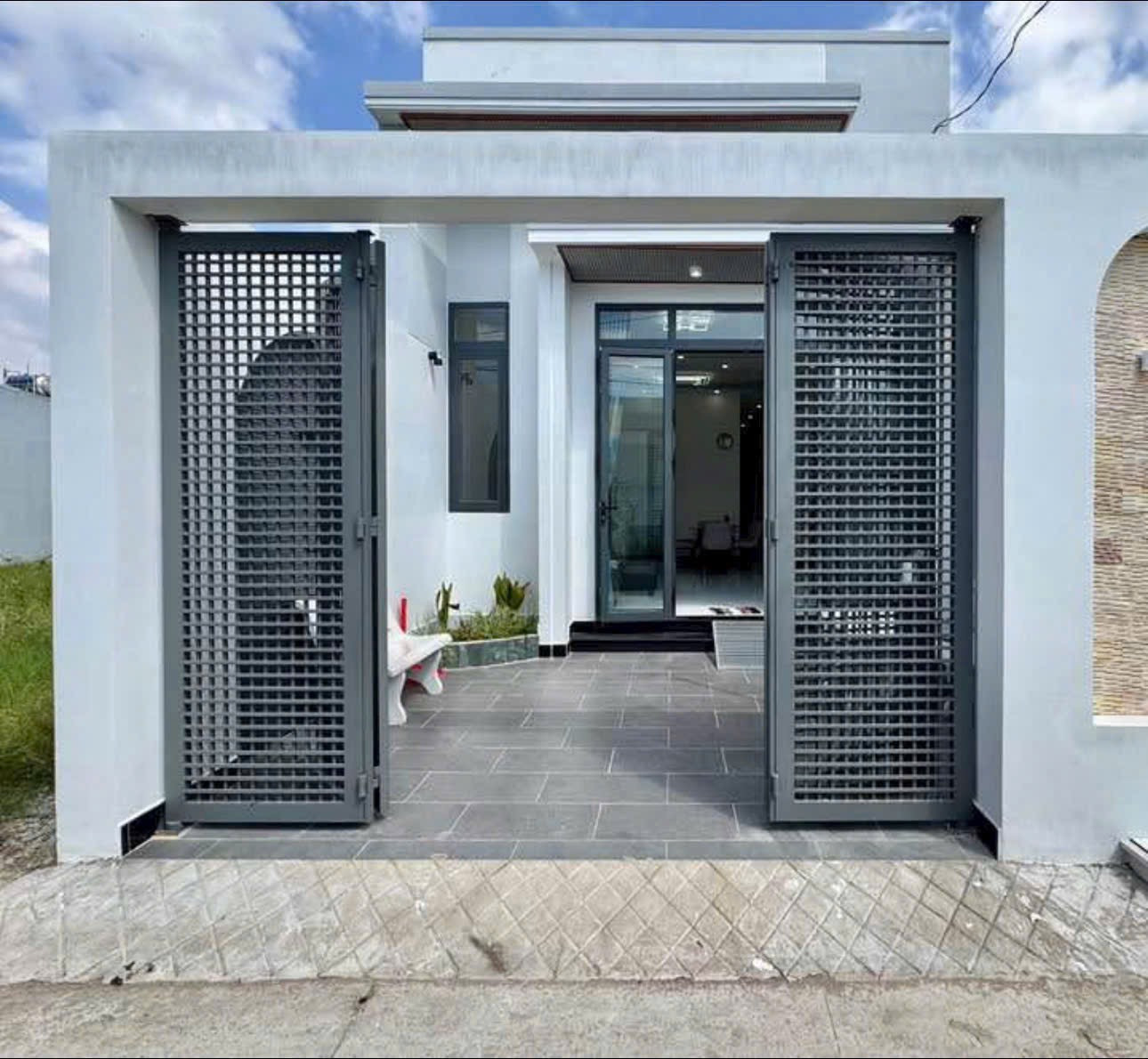 Bán căn nhà cấp 4 sổ riêng thổ cư phường tân triều, thanh toán 400tr nhận nhà