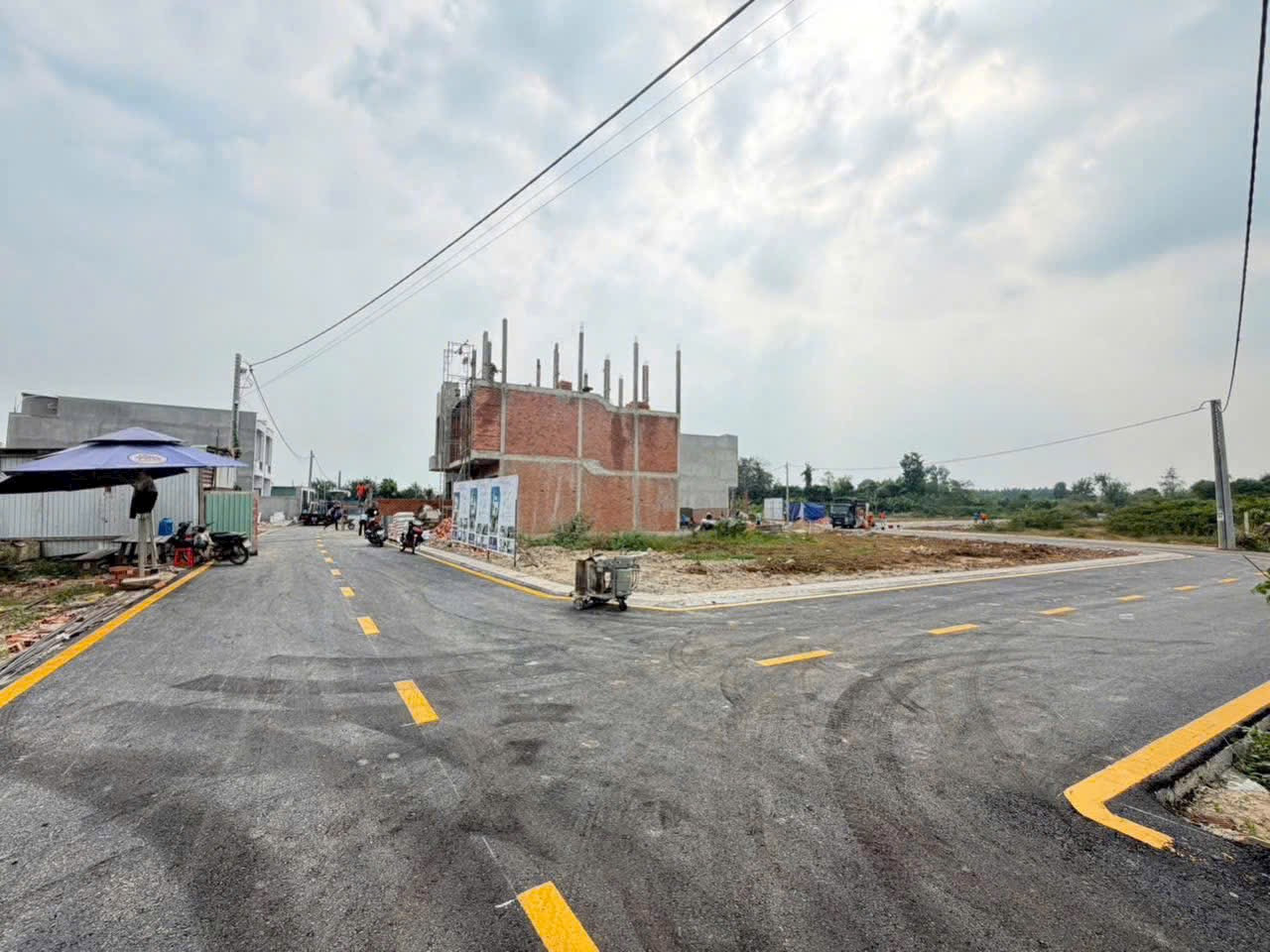 Bán lô đất sổ riêng thổ cuối đường huỳnh văn nghệ bửu long.