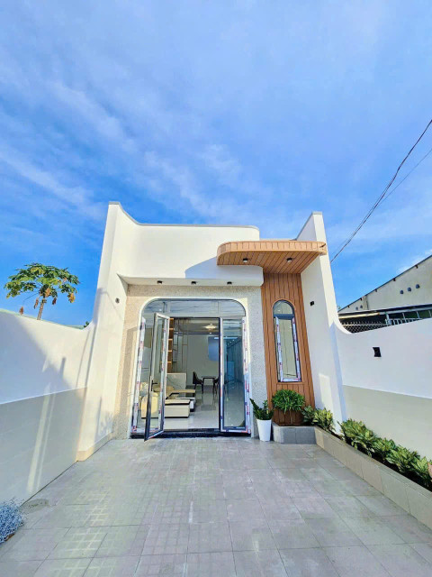 Bán Nhà Cấp 4 Xinh Xắn  , Góc Nhỏ Bình Yên Giữa Lòng Thành Phố Biên Hoà