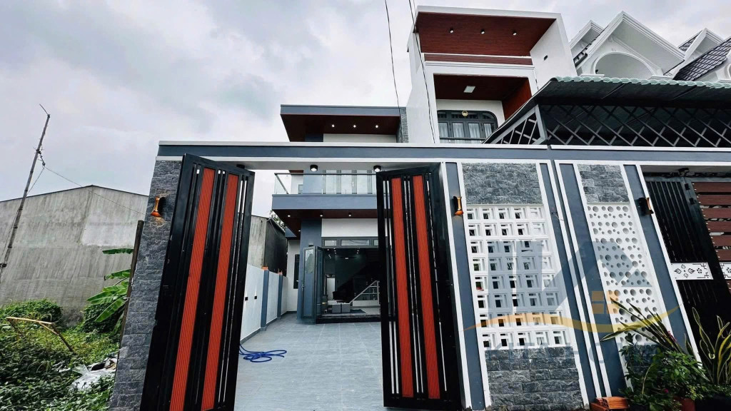 • Hót biệt thự ngang 8,5m*14 siêu đẹp gần KDL Bửu Long Biên Hoà 10 phút đi xe
