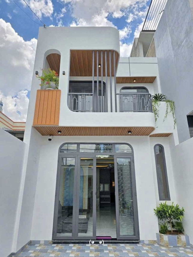 Ông anh em bán nhà mới 1 trệt 1 lầu cực xinh – Gần KDL Bửu Long – Giá chỉ hơn 2 tỷ!