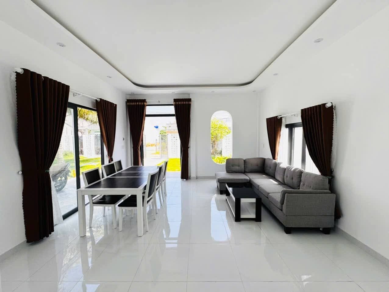 Bán nhà mới sân vườn 520 m2/ 18m x 30m đường xe hơi xã Tân Điền - Tiền Giang (Đồng Tháp) gần biển Tân Thành
