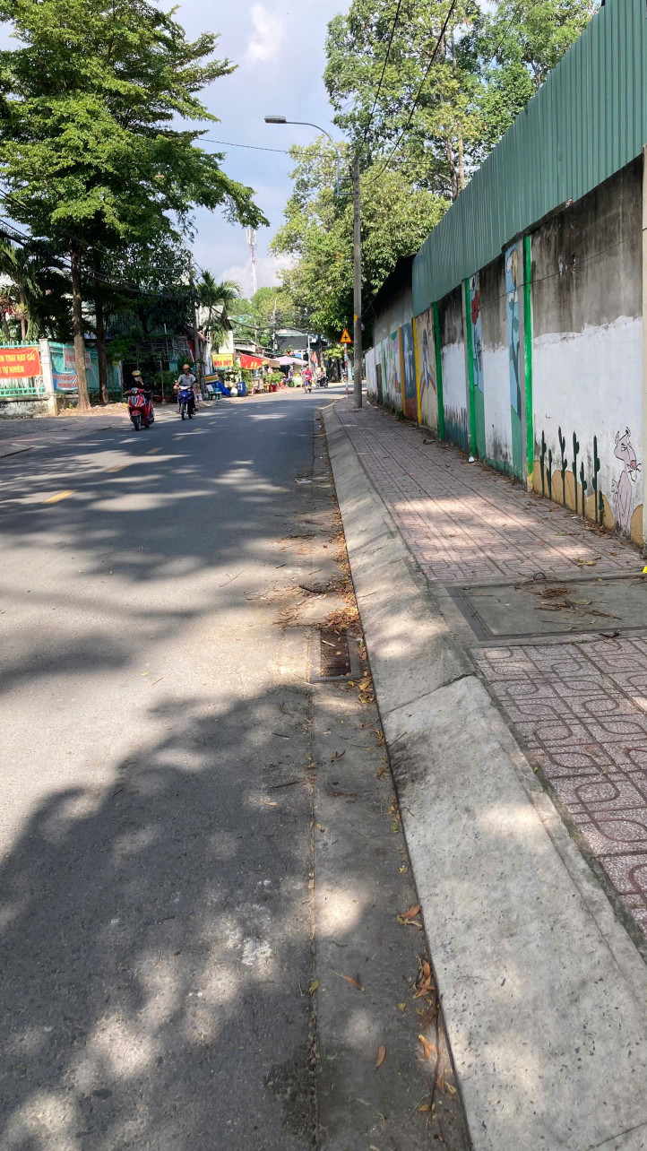 Bán đất mặt tiền  nhựa Tân Hiệp, kế trường học và chợ, 8.3x28m, giá 7.5 tỷ