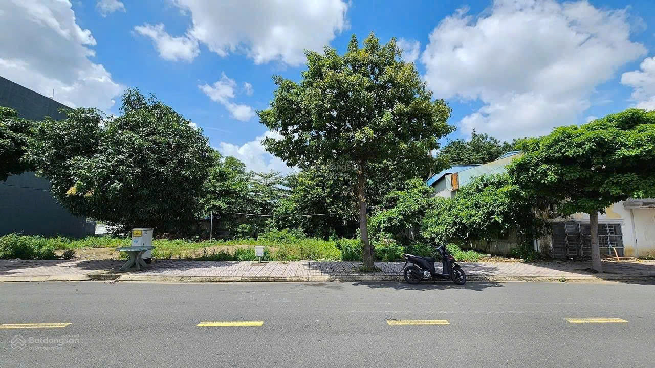 Thanh lý lô đất 200m2 Full thổ cư Giá chỉ 690 TRIỆU, Tân Hiệp, Phú Giáo, Bình Dương