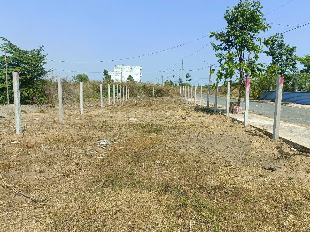 BÁN ĐẤT CHÍNH CHỦ GÓC NGÃ TƯ 2 MẶT TIỀN QL, ĐÃ CÓ SỔ BAO PHÍ CHỈ 10 TỶ.