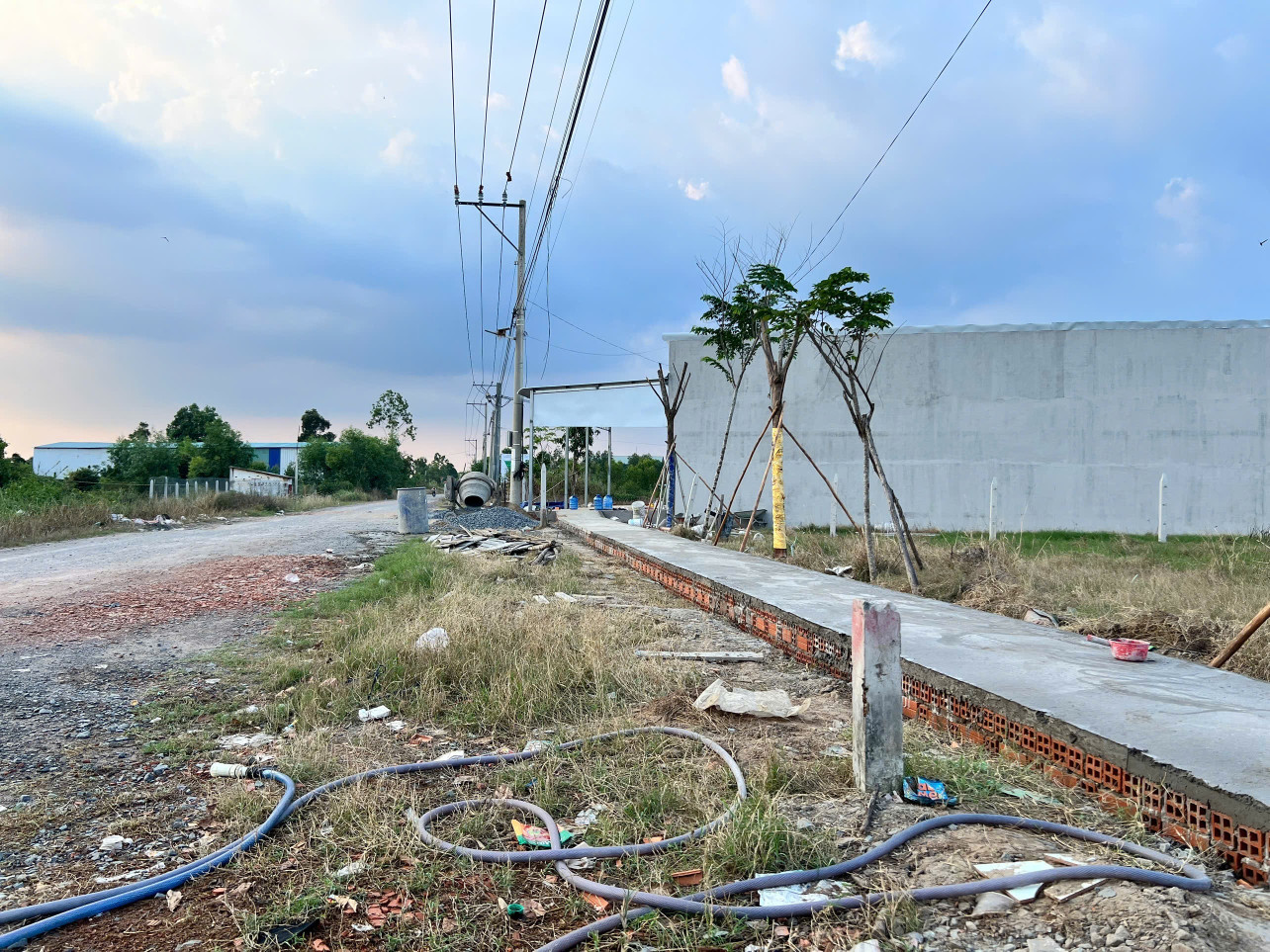 Bán đất 1600m² ngang 18m giá 7.2 tỷ tại Xã Tân Lý Đông Huyện Châu Thành