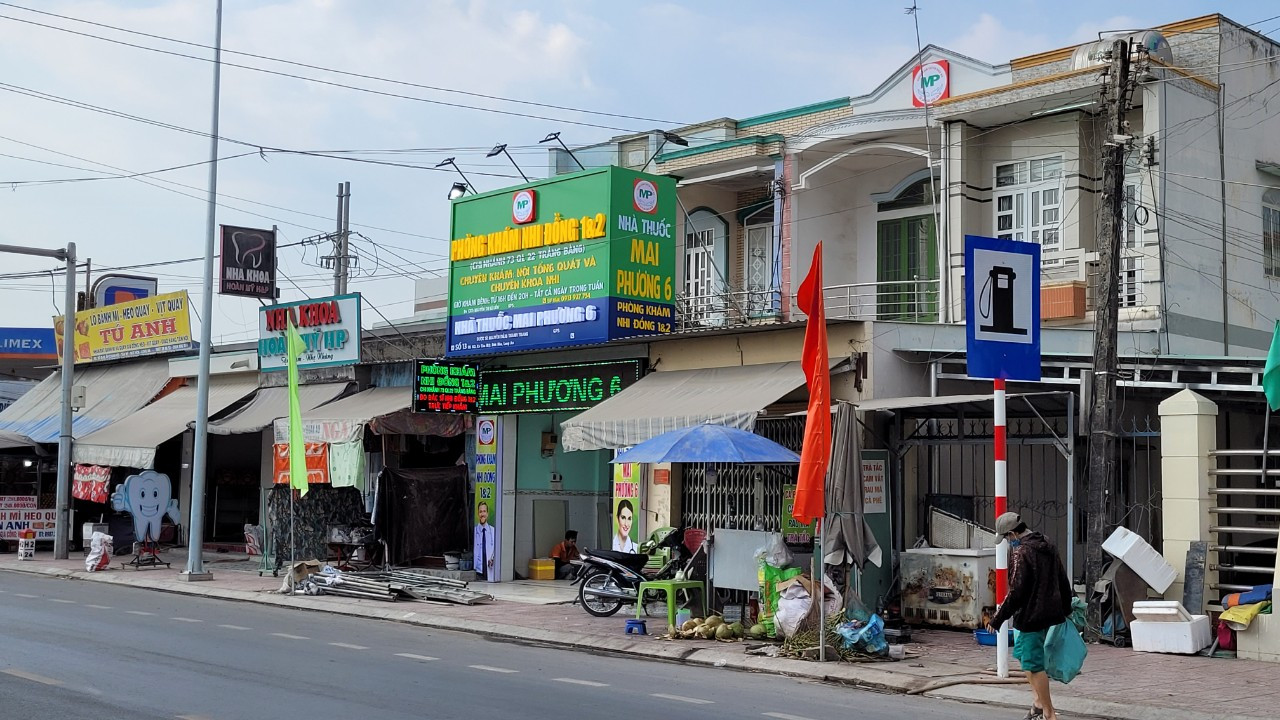 Cho thuê nhà nguyên căn 2 tầng mặt tiền đường ĐT 825 đối diện chợ Tân Mỹ, Đức Hòa, tỉnh Long An