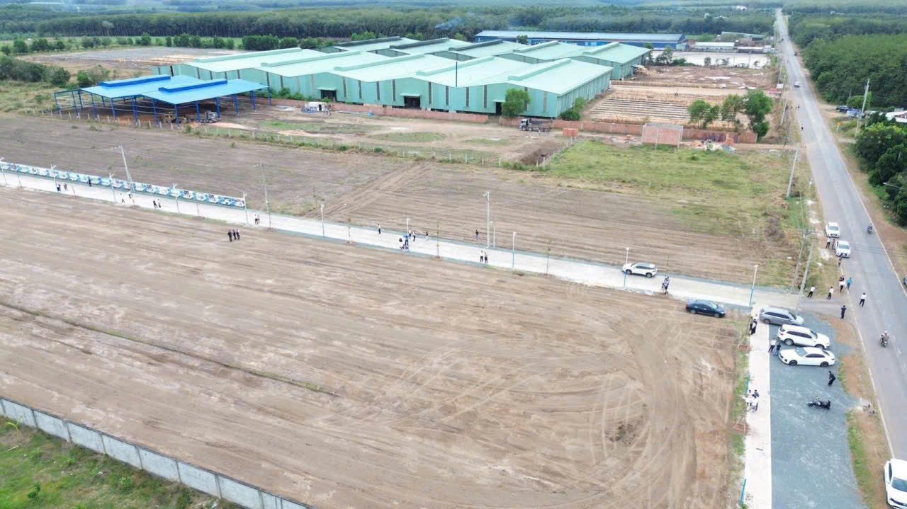 Bán đất nền kcn 180m² sổ sẵn 150m² thổ cư ngang 5m giá 490 triệu tại Xã Tân Quan- đồng nai