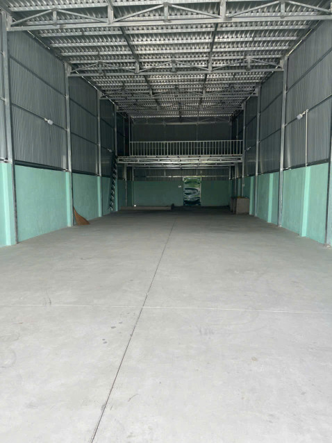Nhà kho mặt tiền đường nhựa xã Tân Thạnh Đông dt 225m2 giá 4,5 tỷ