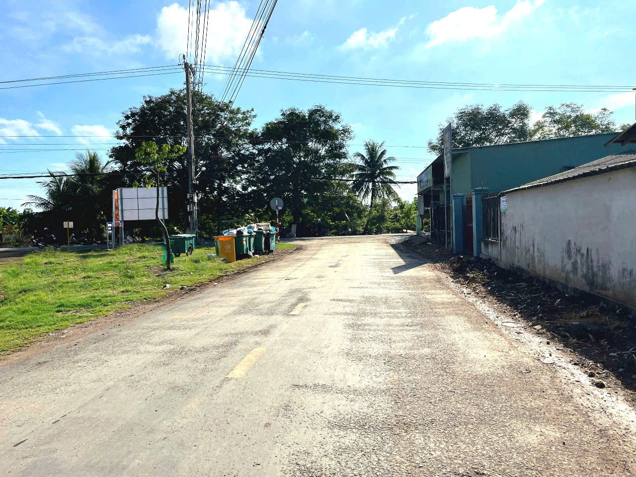 700tr b.á.n đất mặt tiền HL07 gần Chợ Tân Thành, Gò Công Đông, Tiền Giang.