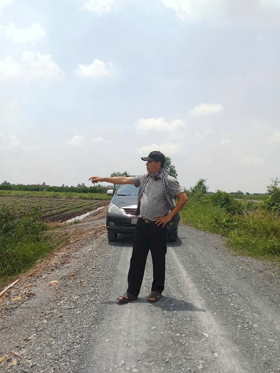 ĐẤT NGỢP  GIÁ RẺ  ĐÂY TIỀM NĂNG. CÁCH UBND XÃ 300M