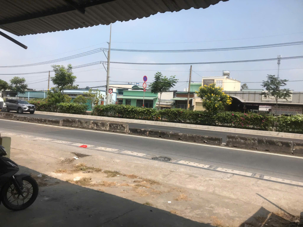 GẤP BÁN  MẶT TIỀN KINH DOANH 369m2, QL22 GẤP BÁN CHỈ 3,X TỶ - DÒNG TIỀN 60TR/NĂM