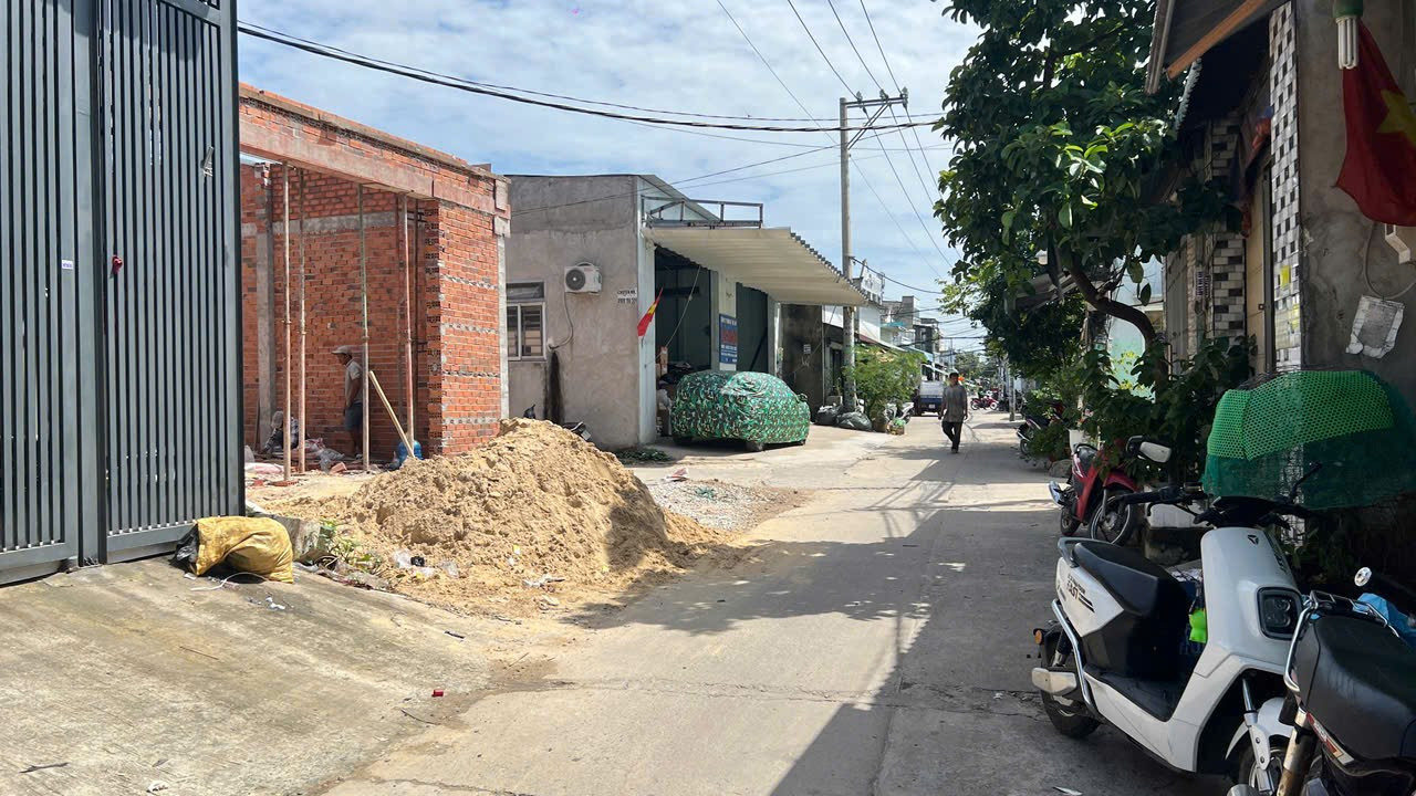 Bán đất đường cây cám, hẻm xe hơi.
