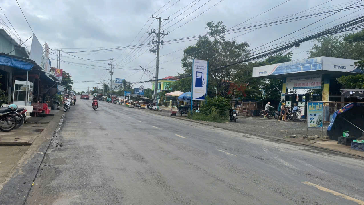 1 lô duy nhất 185m2 có 100m2 thổ cư giá: 350tr gần Chợ Tân Thành, Gò Công Đông, Tiền Giang (nay là xã Gò Công Đông, Đồng Tháp)