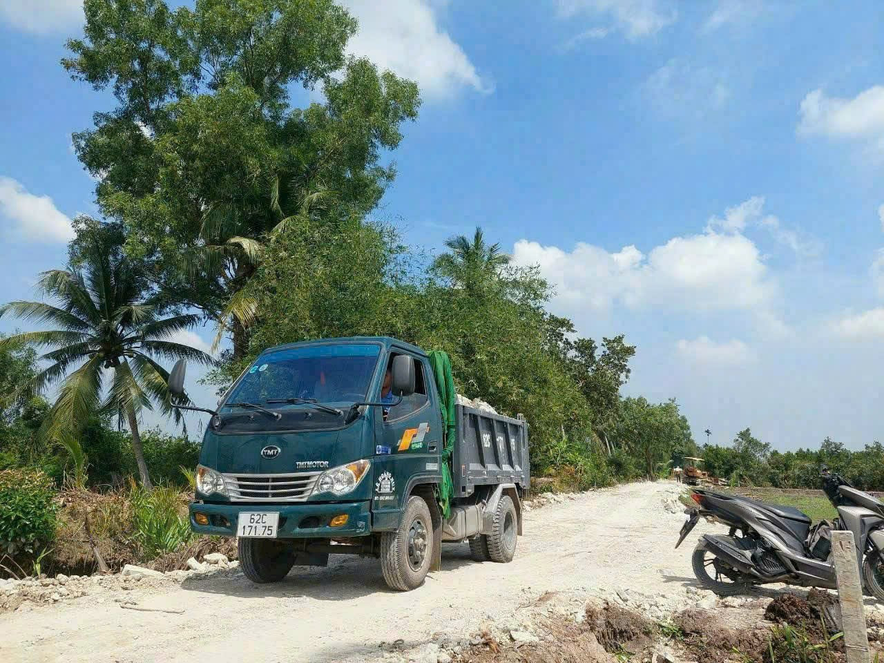 Bán 1100m2 full thổ cư (24x43m), view kênh, cách ĐT816 chỉ 1km, Thạnh Hoà, Bến Lức, Long An