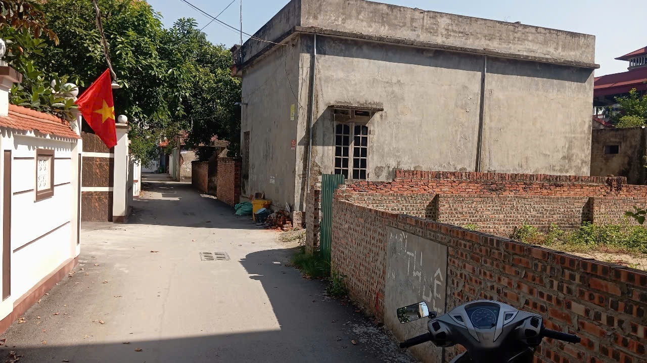 Bán dất Thanh Khương, Bắc Ninh. 60m2 * mt 4,5m * 2,95 tỷ. lô góc, ô tô 7 chỗ vào đất.