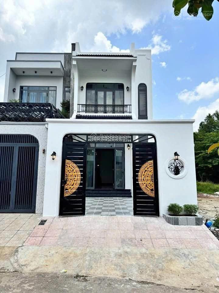 CHỦ TẤT TAY; BÁN NHÀ LẦU TẶNG KÈM NỘI THẤT 100 TRIỆU