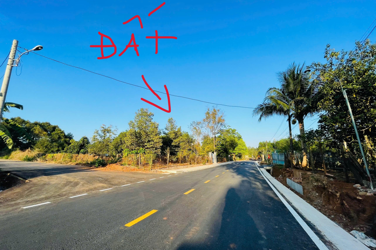 BÁN SÀO ĐẤT SÁT QL13 (1.323m2) SẴN 100TC SHR NGAY QUỐC LỘ 13 TRUNG TÂM THỊ XÃ BÌNH LONG ĐÚNG 520TR