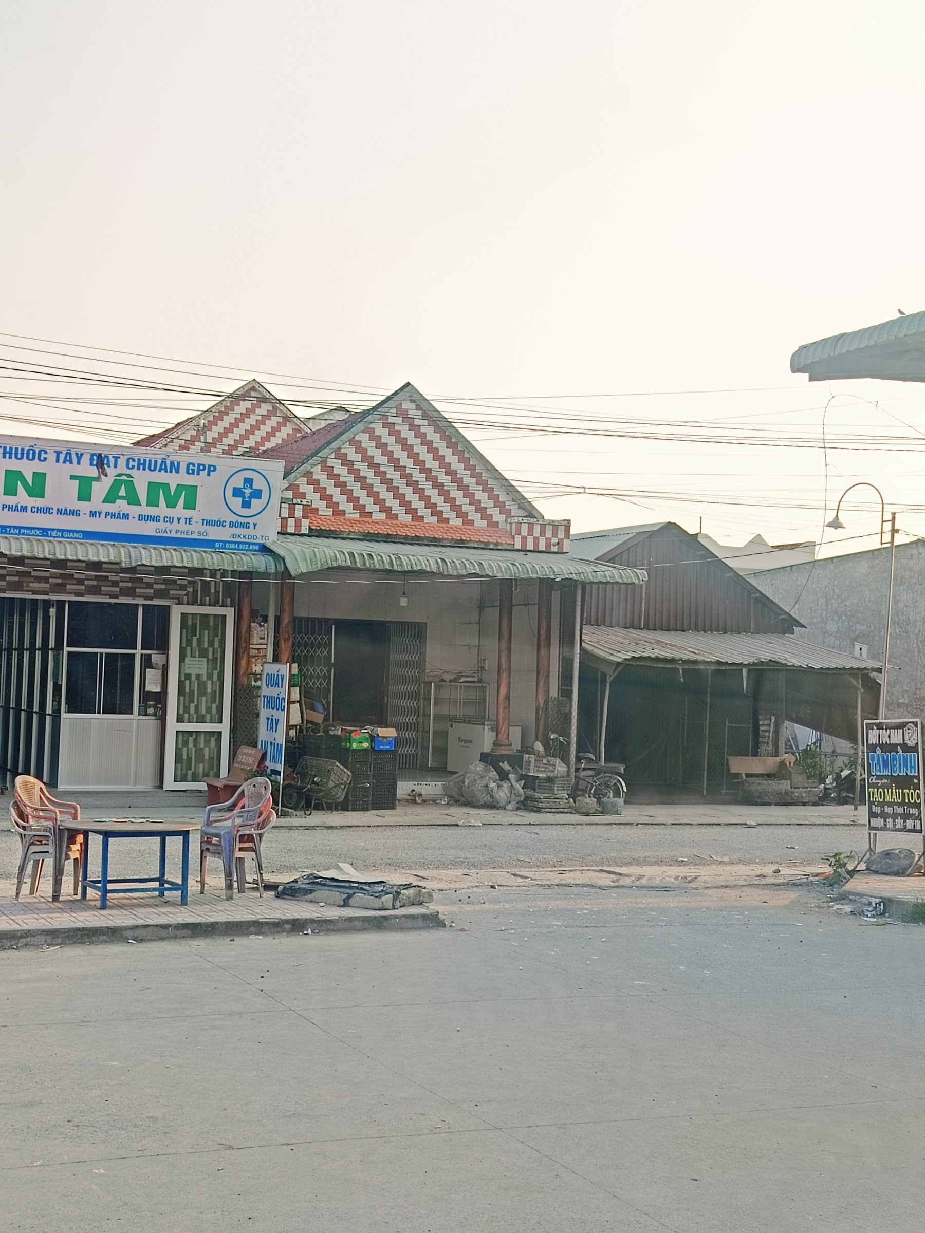 Nhà mặt tiền chợ Thạnh Tân phù hợp để đầu tư kinh doanh , mở cửa hàng buôn bán