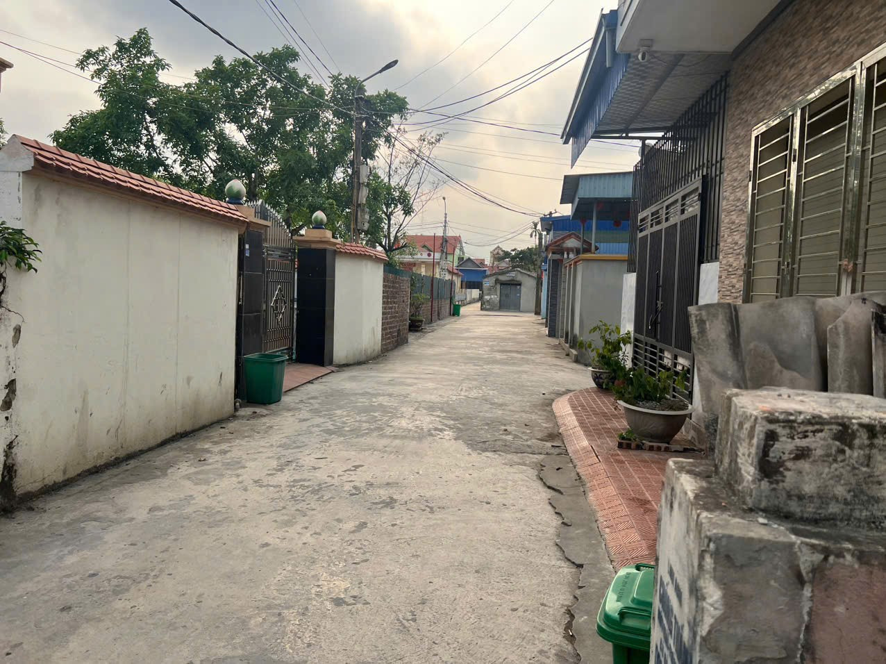 Cần bán nhanh lô đất tại xã thiên hương Thủy Nguyên Hải Phòng Dt 60m ngang 4 giá chỉ 1ty 4xx Lh 0382341632 em Liên chuyên viên tư vấn