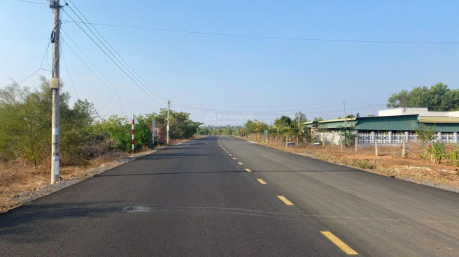 Bán lô đất cực ngộp lô hai Trần Bình Trọng - 1200m2 giá 1,5 tỷ. LH: 0974090487