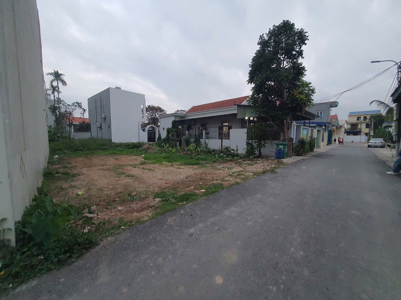 Bán lô đất thôn 5 Thuỷ Sơn gần ngay bệnh viện Thuỷ Sơn . L/h: 076.231.9990 em Thúy