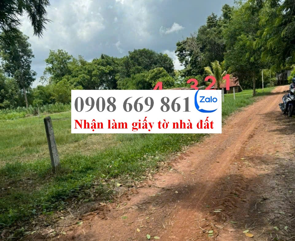 bán đất . DT 225 m2 . thổ cư 80% . xã tiên thuận . bến cầu
