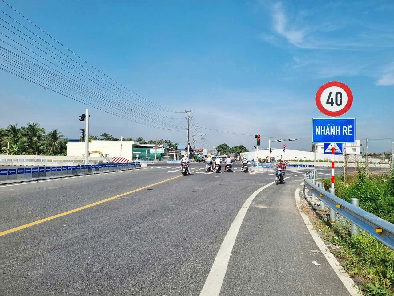 80m2 mặt tiền QL57C CHÂU THÀNH BẾN TRE 66ty có mặt tiền sông