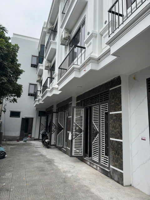 Bán nhà 41.5m² ngang 4m giá 4 tỷ tại Xã Tiền Yên Huyện Hoài Đức