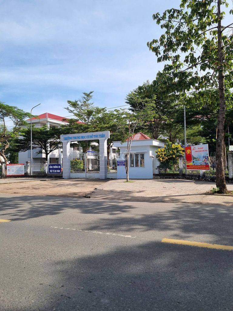 BÁN Đất TP -PHÚ MỸ - GIÁ Hơn 1tr\m2 Có 900m thổ cư