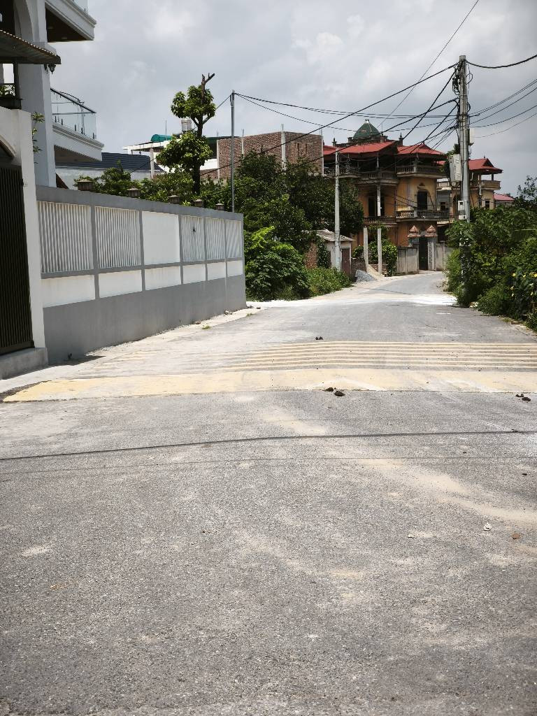 PHÂN KHÚC HIẾM - ĐẤT TRÍ QUẢ - Ô TÔ VÀO NHÀ - GẦN ĐẠI ĐÔ THỊ - SỔ ĐỎ CHÍNH CHỦ!