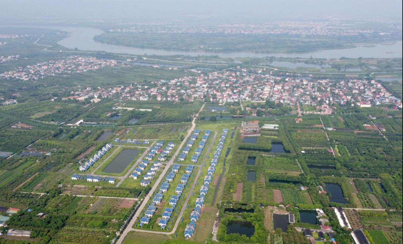 Biệt thự mặt hồ S 500m2 - Ký trực tiếp CĐT - Hưng Yên - giá bán 20 tỷ - 30 ngày sau có sổ.