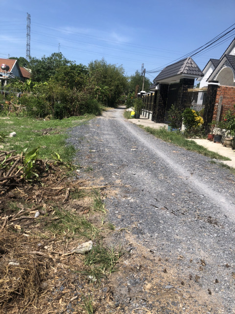Bán đất Củ Chi, GIẢM 1 TỶ lô đất 2 sẹc đường TỈNH LỘ 2, diện tích 2748m2 có 1996m2 thổ cư, xã Trung Lập Hạ