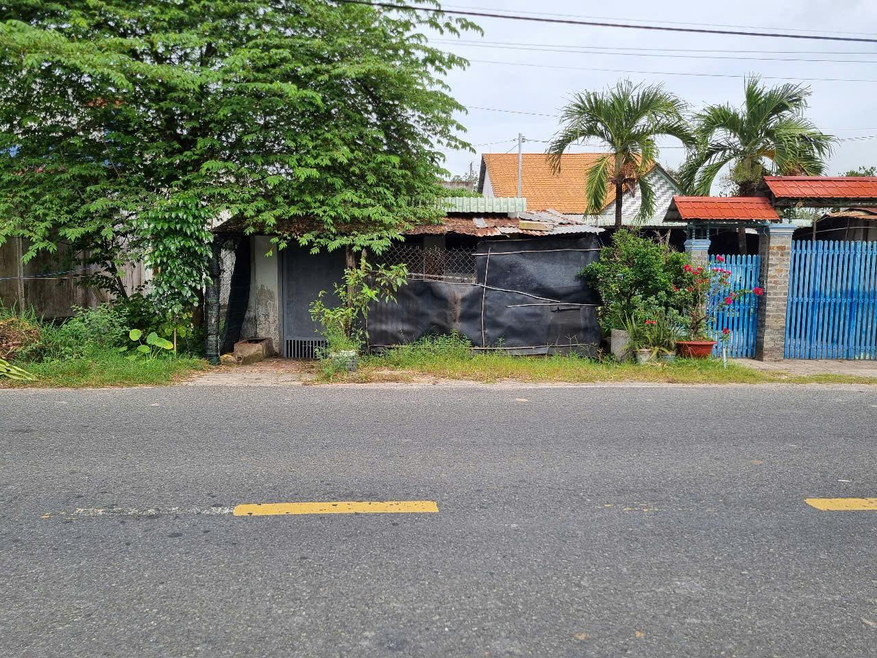 (S667) Bán nhà mặt tiền Trung Lập, xã Trung Lập Thượng, dt 221m2, đất ở hiện hữu, giá 2 tỷ TL