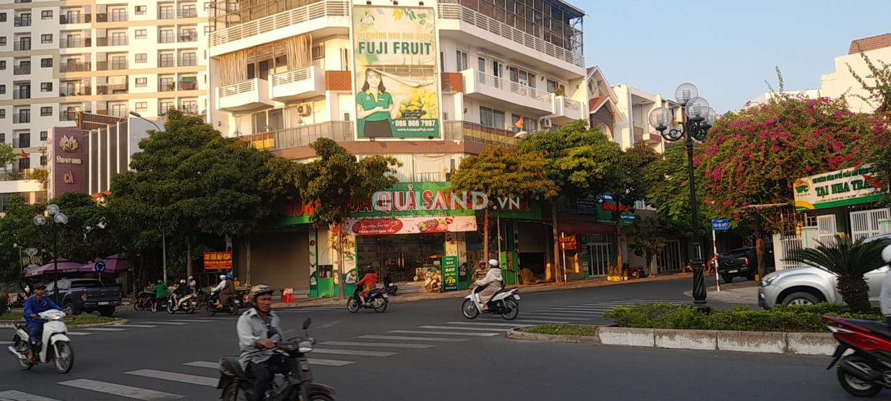 Bán nhanh nhà 3 mặt tiền đường A1 Vĩnh Điềm Trung Nha Trang