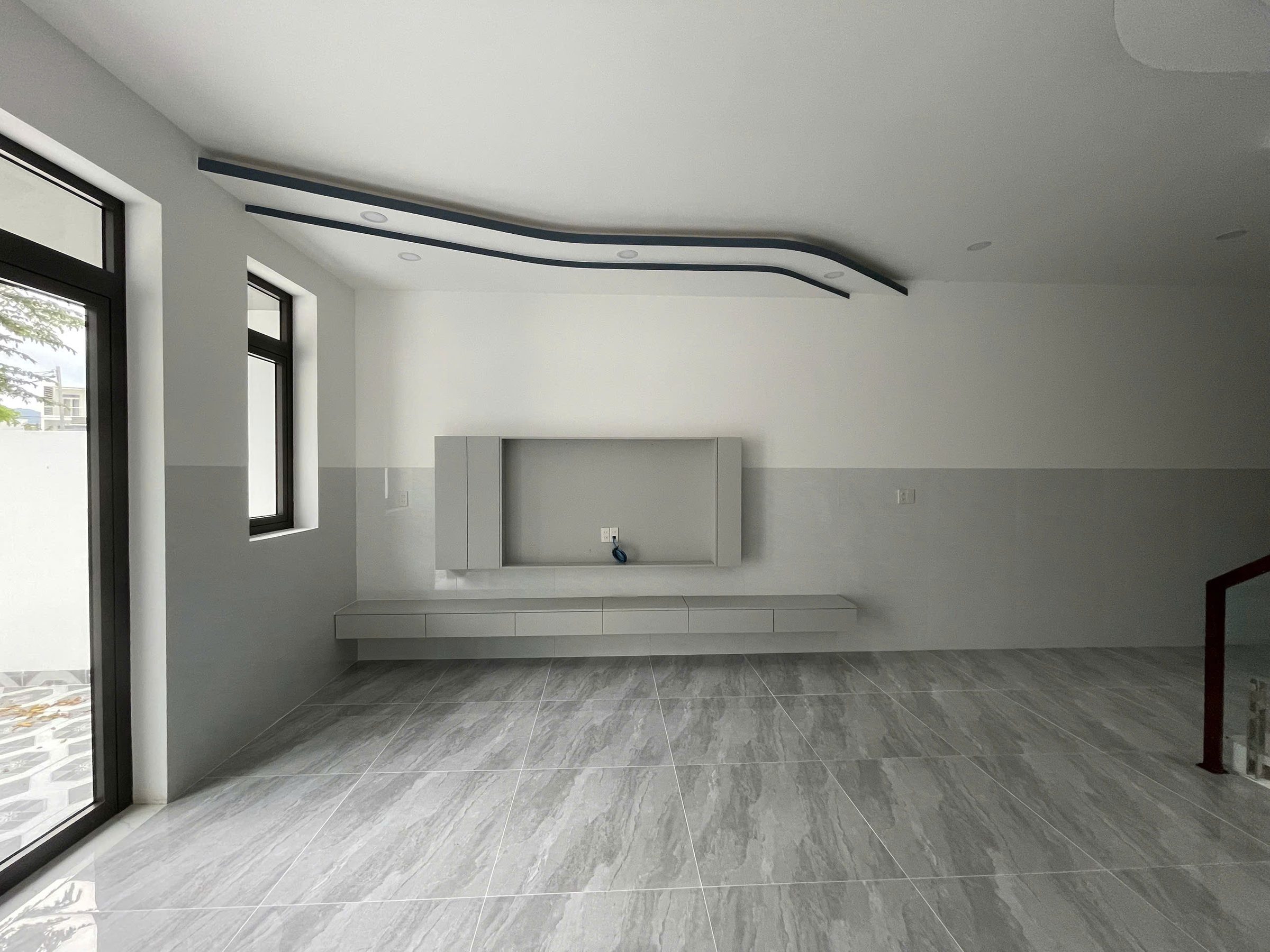 BÁN NHÀ 2 TẦNG HẺM OTO ĐƯỜNG CẦU DỨA, PHƯỜNG TÂY NHA TRANG