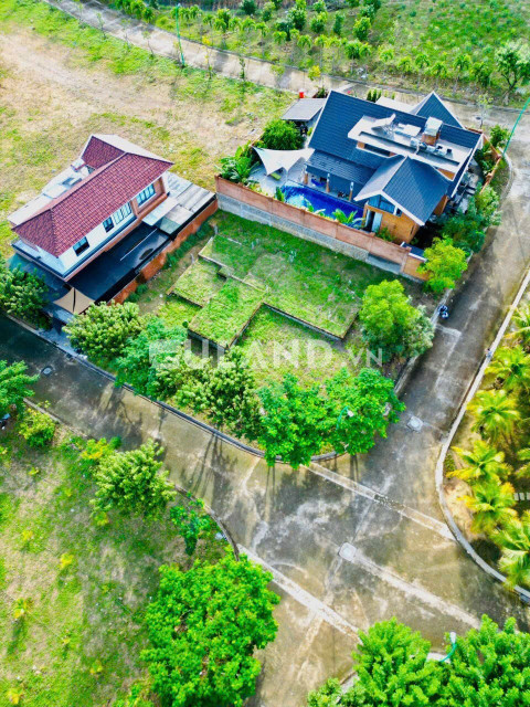 Cần bán gấp lô góc biệt thự sinh thái Giáng Hương Hillside Garden Villas Nha Trang giá rẻ