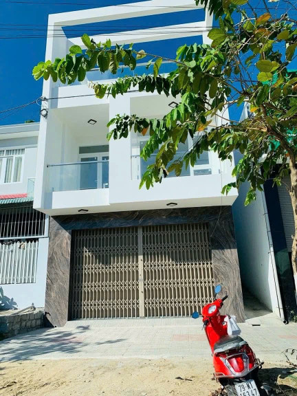 Bán nhà 90m² 9 tỷ tại Xã Vĩnh Thái Thành phố Nha Trang