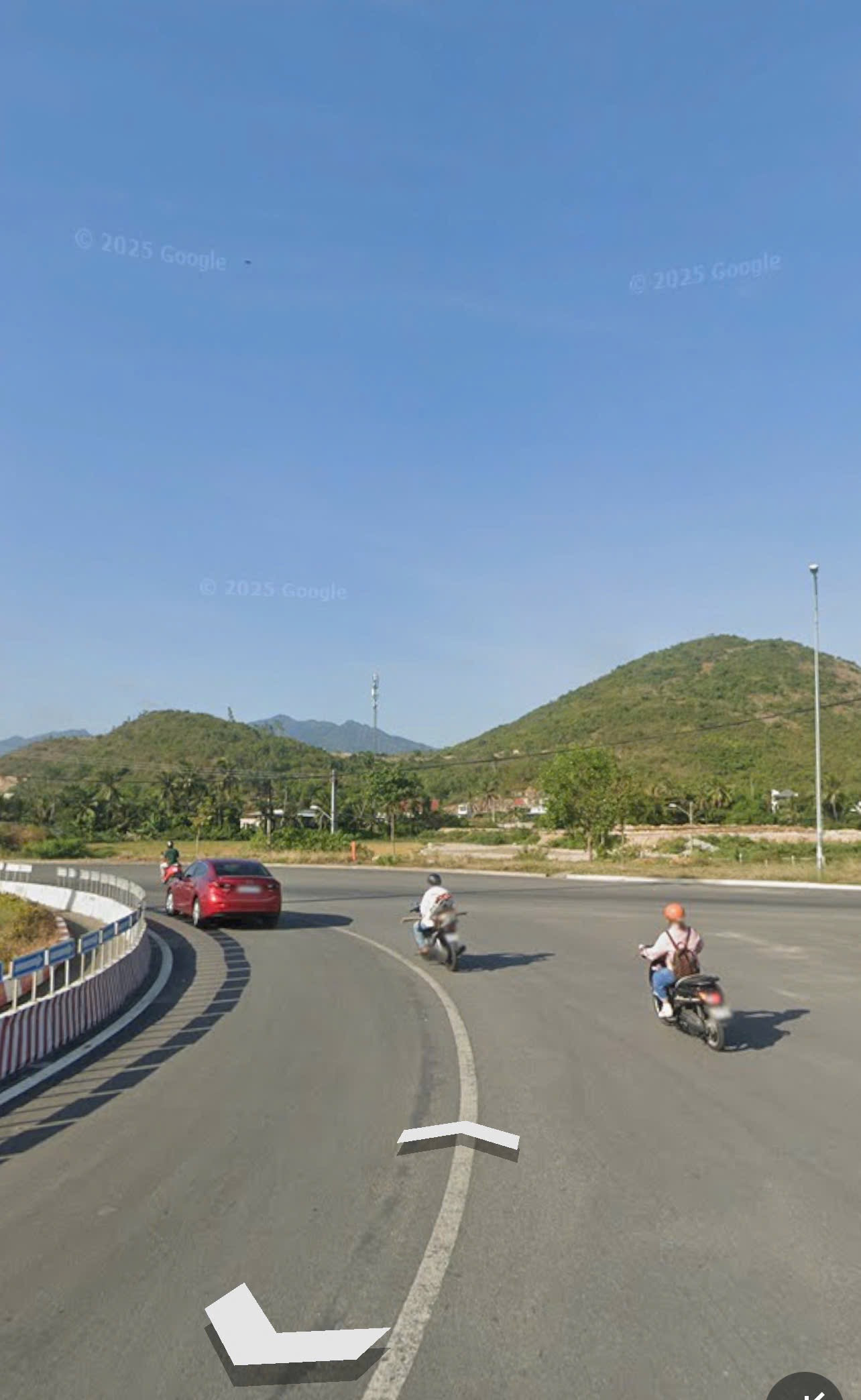 Bán lô đất tái định cư ngay vòng xoay Vĩnh Thái , Võ Nguyên Giáp . DT 120m2 , full đất ở . Giá 6tỷ200 bớt lộc