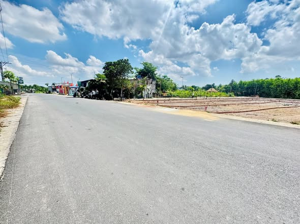 BÁN LÔ ĐẤT MẶT TIỀN ĐƯỜNG 10M XUÂN PHÚ, QUẾ SƠN