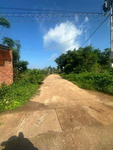 Bán đất 1663m² ngang 29m giá 1.35 tỷ Xã Suối rao châu đức