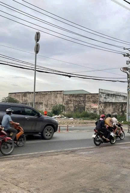 BÁN XƯỞNG MẶT TIỀN NGUYỄN VĂN BỨA – XUÂN THỚI SƠN, HÓC MÔN