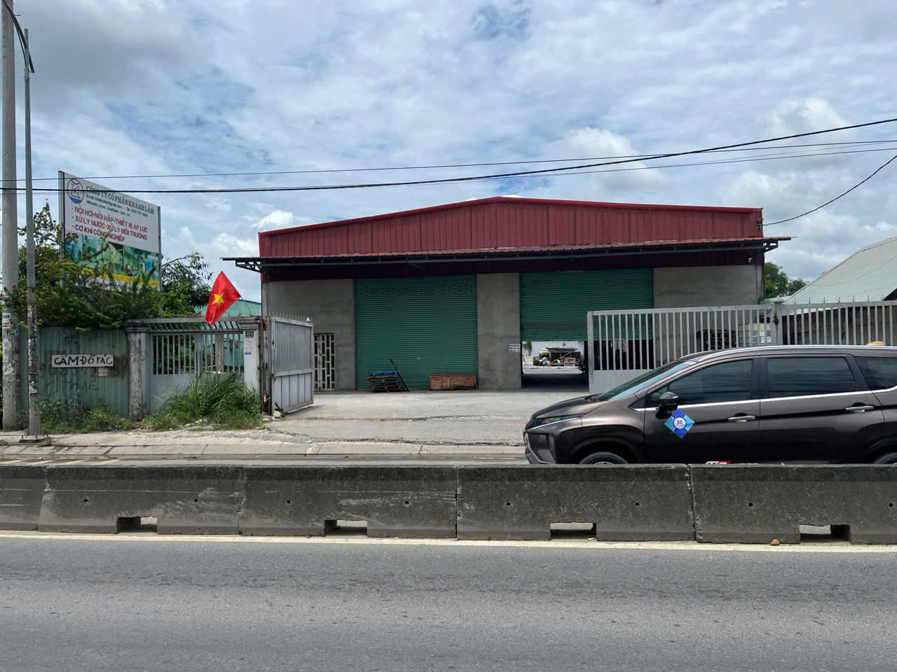 KHO XƯỞNG (20x60) MT NGUYỄN VĂN BỨA, XUÂN THỚI THƯỢNG, HÓC MÔN – FULL THỔ