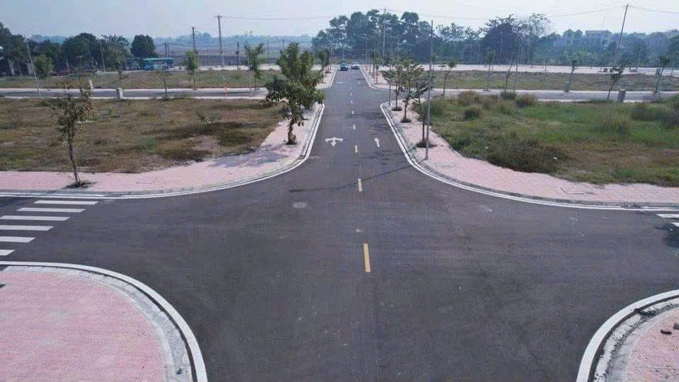 Bán đất 95.1m² full thổ cư ngang 10m giá 6.18 tỷ tại Xã Yên Lãng